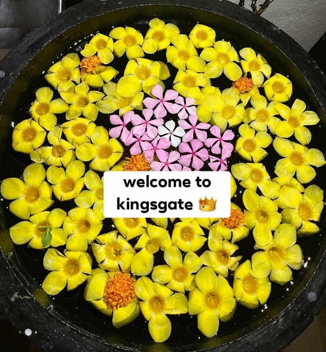 Kings Gate Airport Transit Hotel كاتوناياكى المظهر الخارجي الصورة