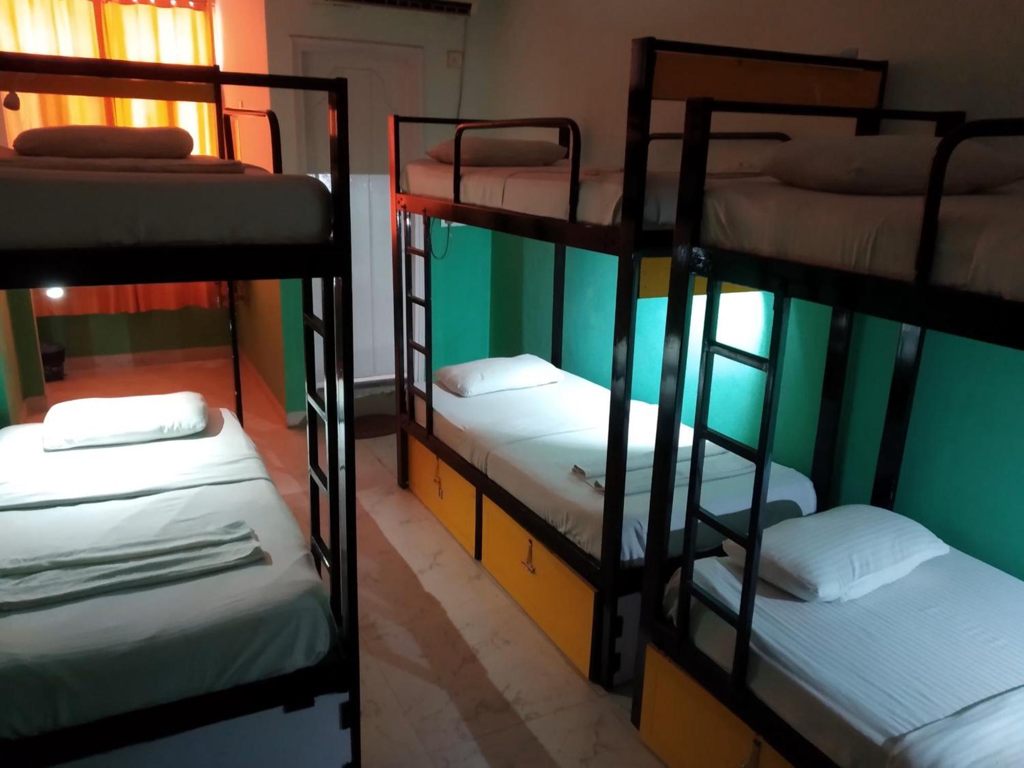 Kings Gate Airport Transit Hotel كاتوناياكى المظهر الخارجي الصورة